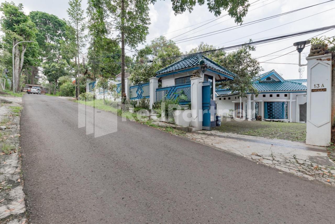 Biru Homestay Bandung Mitra Reddoorz Zewnętrze zdjęcie